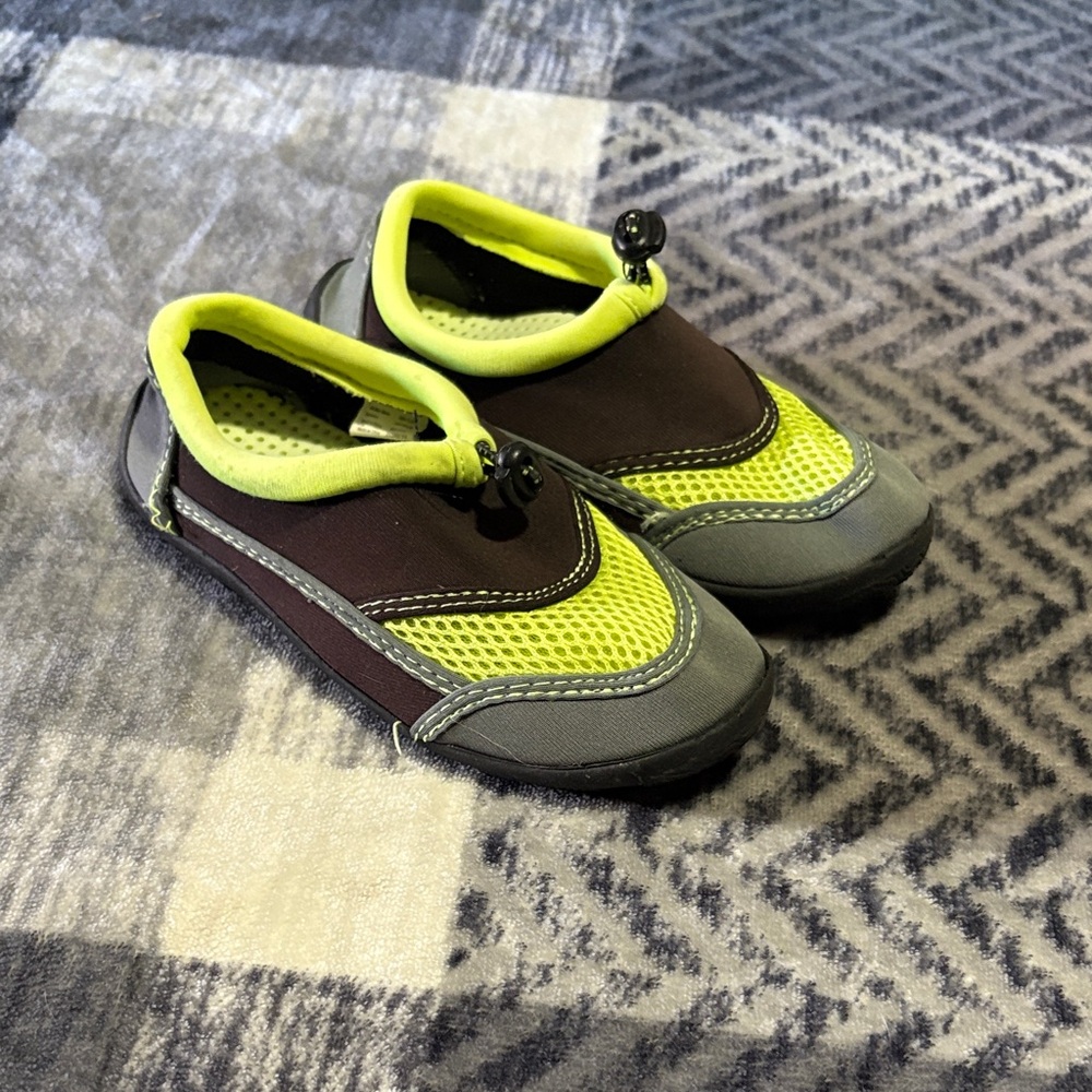 Kids' Lime and Gray Water Shoes